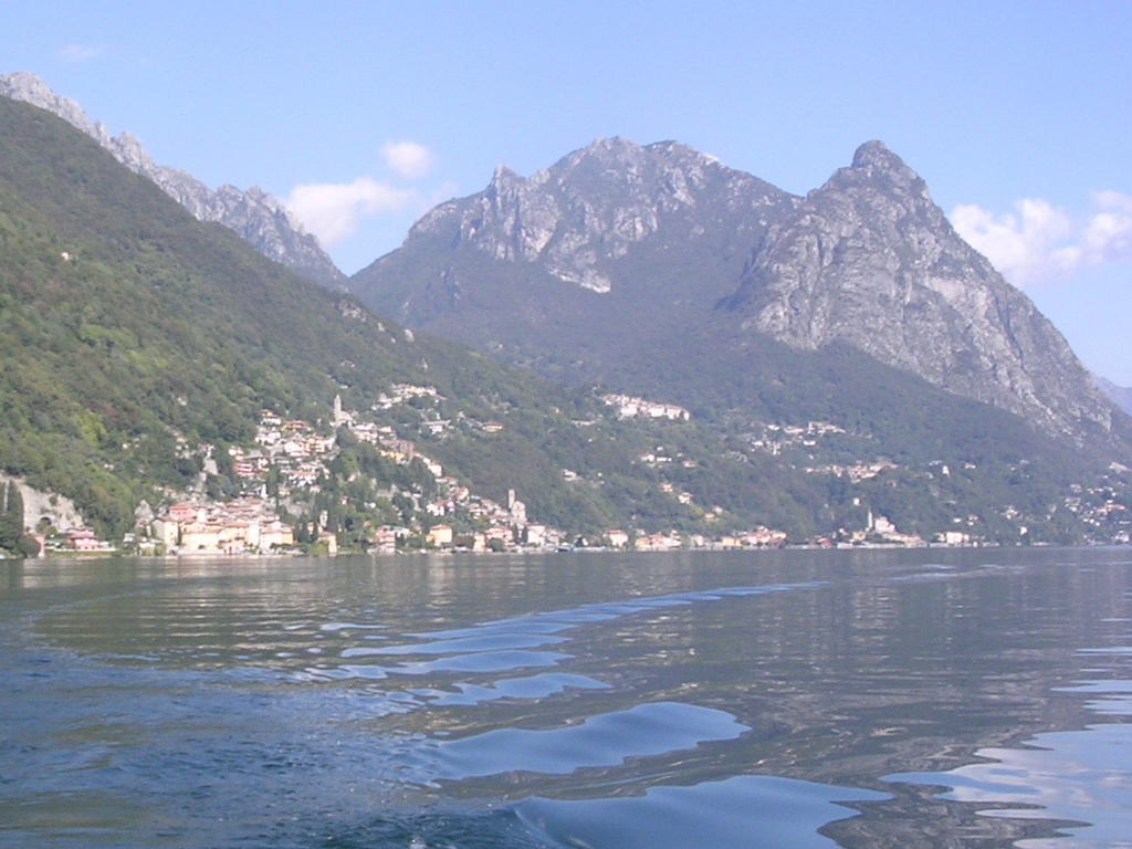 Caffe Del Viaggiatore Valsolda Bagian luar foto