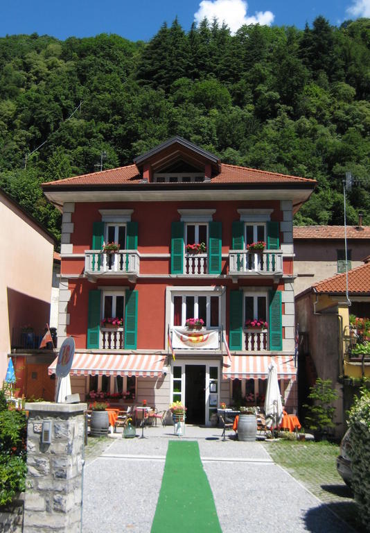 Caffe Del Viaggiatore Valsolda Bagian luar foto